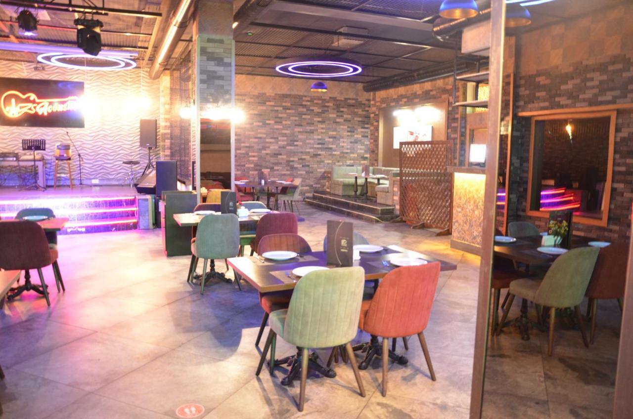 Piano Hotel Baku Zewnętrze zdjęcie
